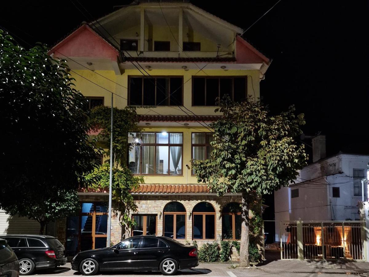 Hotel Restaurant Savoja Pogradec Zewnętrze zdjęcie