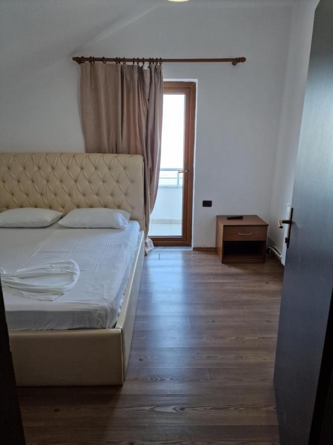 Hotel Restaurant Savoja Pogradec Zewnętrze zdjęcie