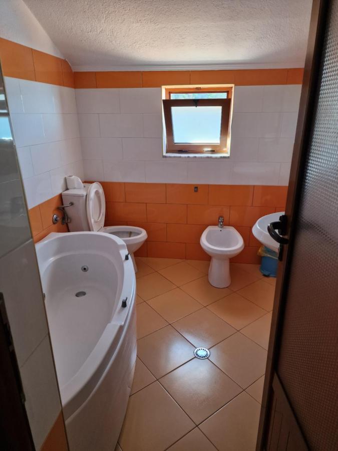 Hotel Restaurant Savoja Pogradec Zewnętrze zdjęcie
